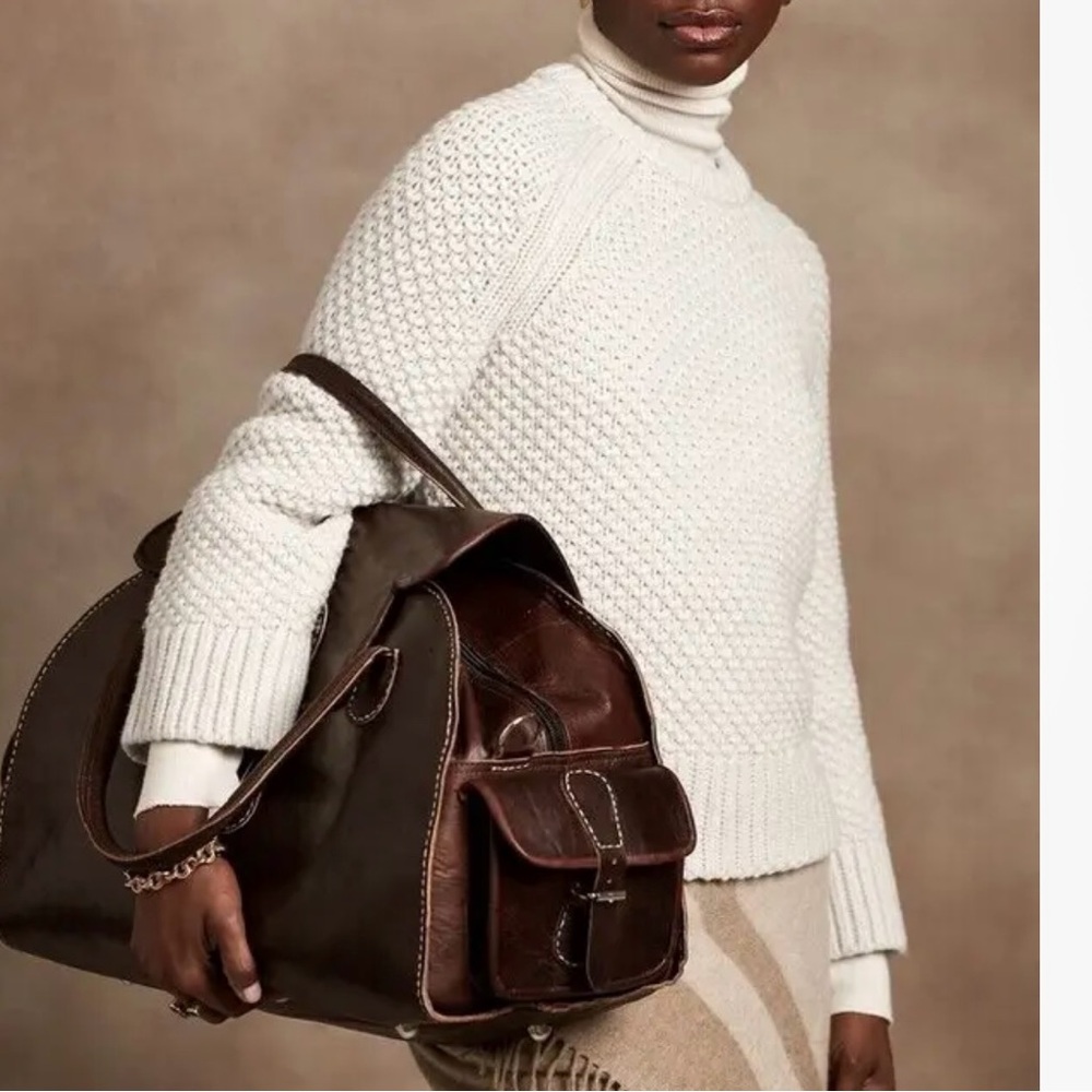 Banana Republic Cream Textured Crewneck Sweater